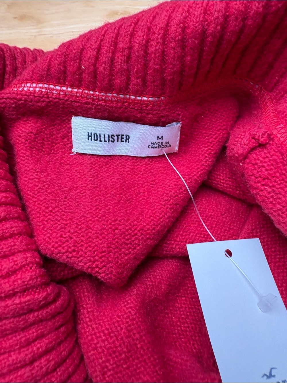 Hollister Red Off-the-Shoulder Twist-Knot Sweater | Women's Sz M - Picture 8 of 8